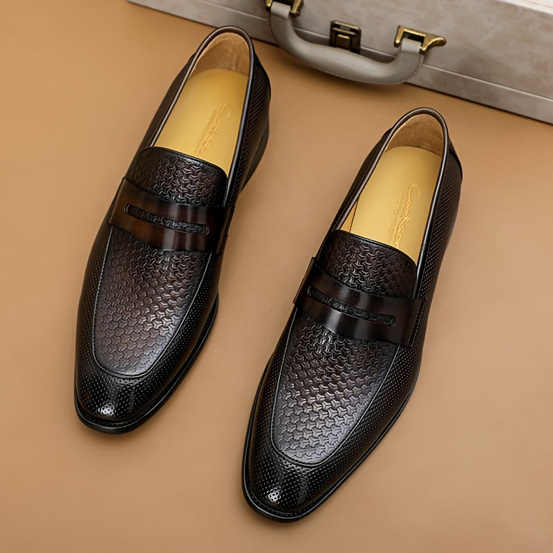 Business Commute Essential Top Layer Cowhide Embossed Loafers Men'S Business Casual Shoes Slip-On Formal Banquet Wedding Leather Shoes Easy Classic British Style Men'S Shoes