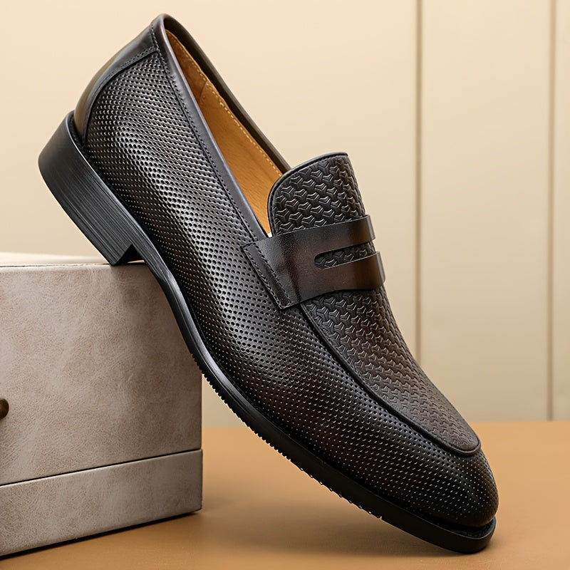 Business Commute Essential Top Layer Cowhide Embossed Loafers Men'S Business Casual Shoes Slip-On Formal Banquet Wedding Leather Shoes Easy Classic British Style Men'S Shoes